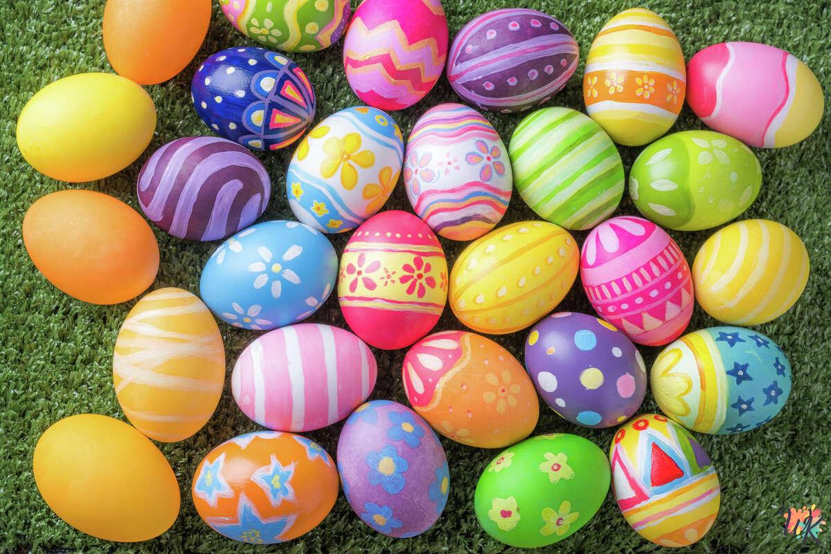 24 Easter Eggs coloring pages