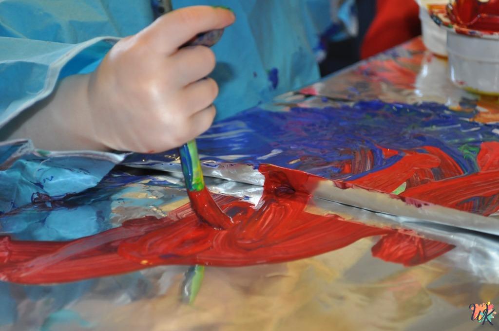 How Teaching Children to Paint Pictures Enhances Cognitive Development? 1